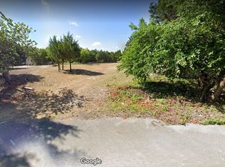 318 Linkhaven Dr, Cedar Hill, TX 75104