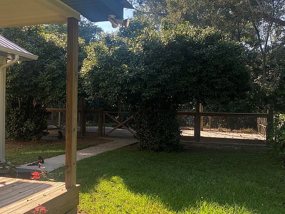 2nd image of 10 Ridge Hollow Rd