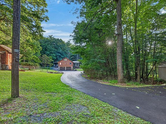 5th image of 823 Morgan Valley Rd S