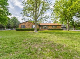 188 Martin Dr, Denison, TX 75021