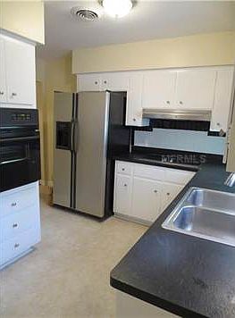 3rd image of 510 W Hilda Dr