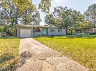 4141 Aldington Dr, Jacksonville, FL 32210