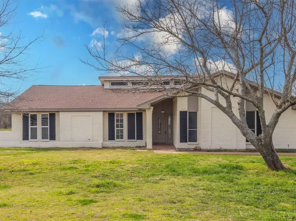 11208 Smallwood Dr, Burleson, TX 76028