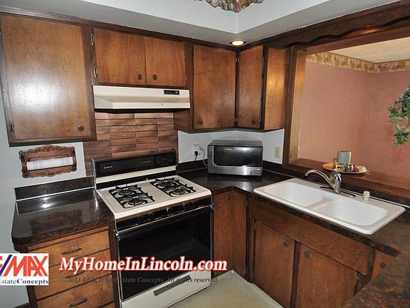 5th image of 5801 Cedarwood Dr