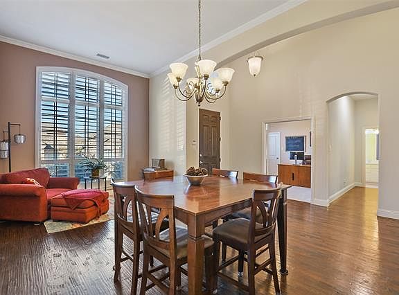 4th image of 7810 Driftwood Dr