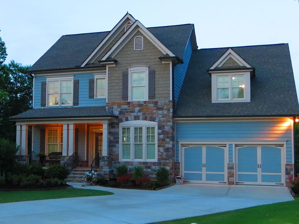 2867 Pleasant Oak Dr, Buford