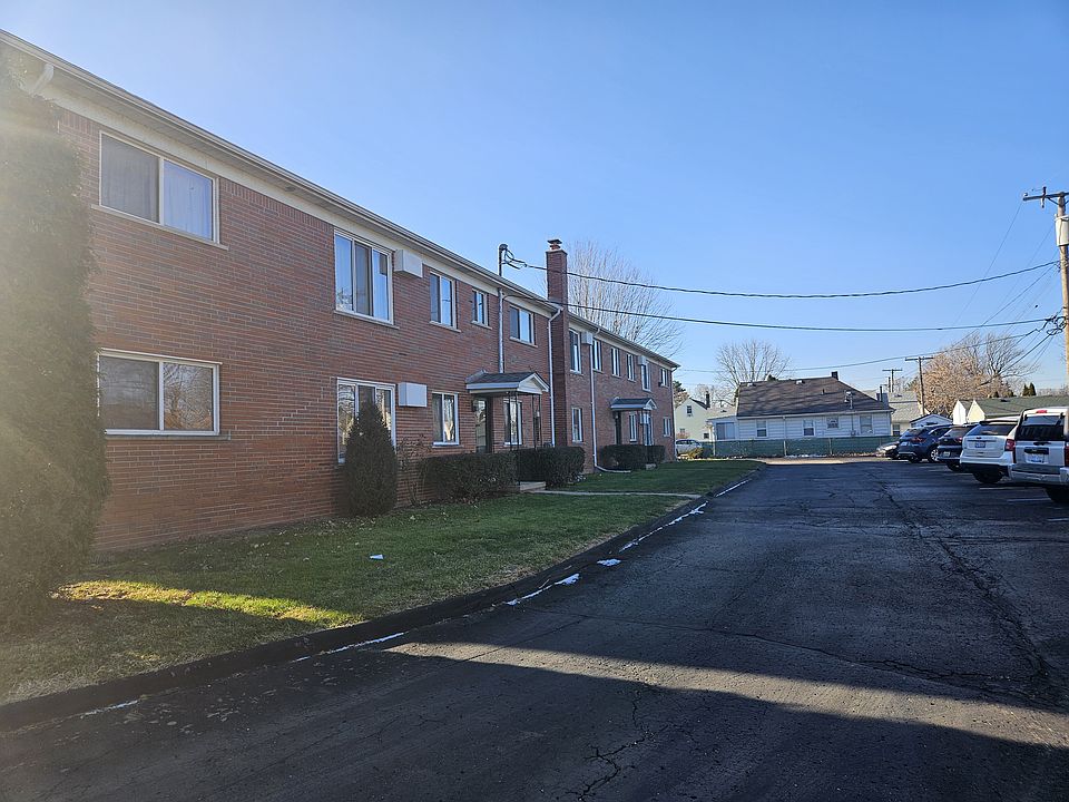 1st image of 18765 Eastland St #8-9
