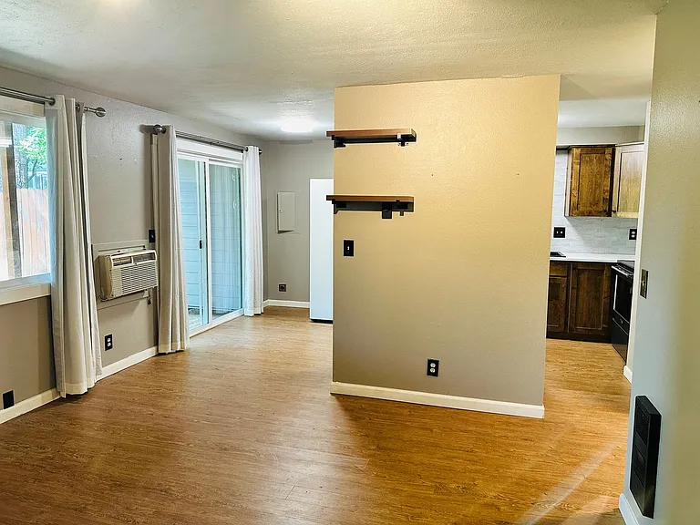 605 SE 121st Avenue Arzhanov #5 — Photo 10