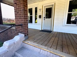 703 Locust St #B, Coshocton, OH 43812