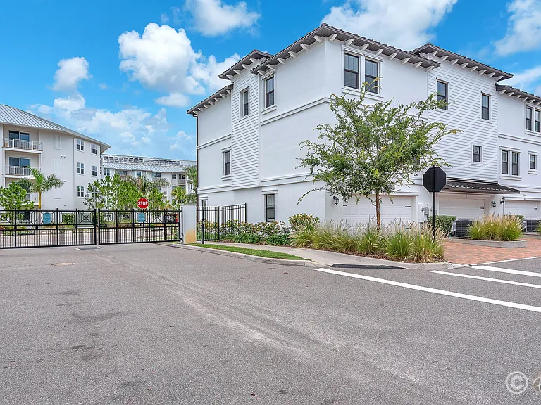 5351 Bridge St #16 — Photo 31