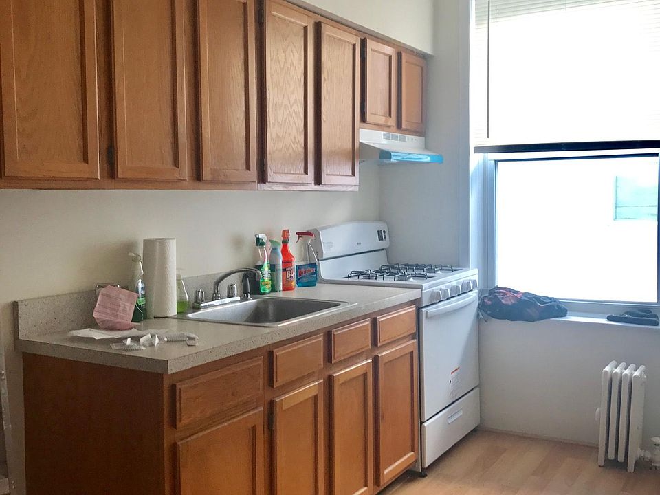 1st image of 8630 15th Ave