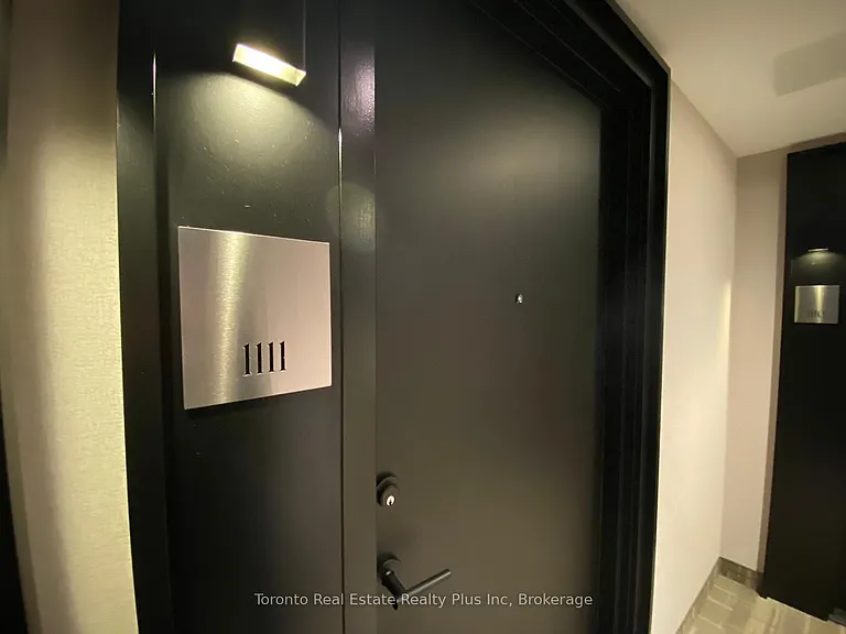 125 Redpath Ave #1111 — Photo 4