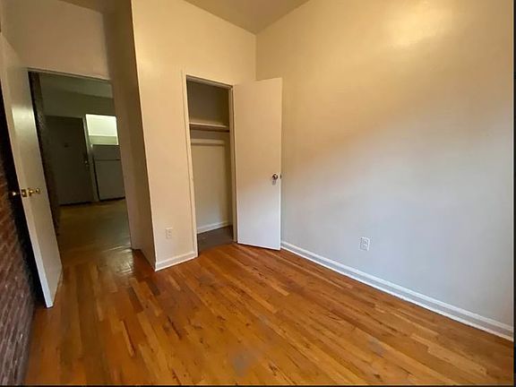 3rd image of 226 E 29th St APT 5d