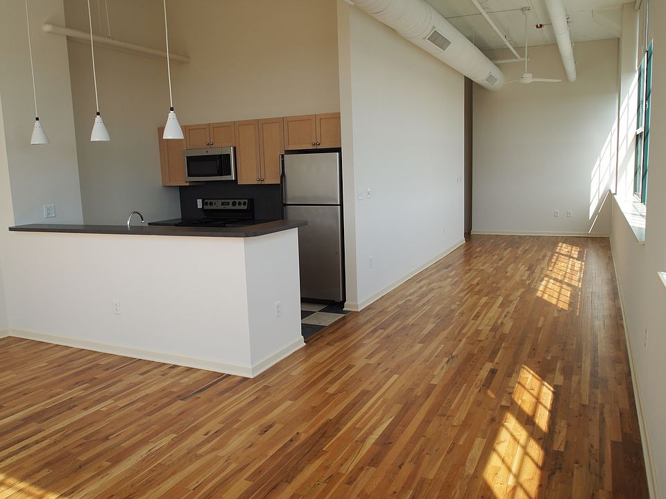 One Bedroom (loft not pictured)