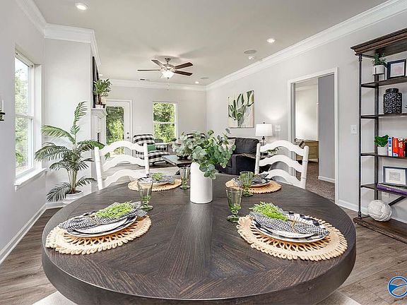 3rd image of 102 Khloiey Hopes Ln