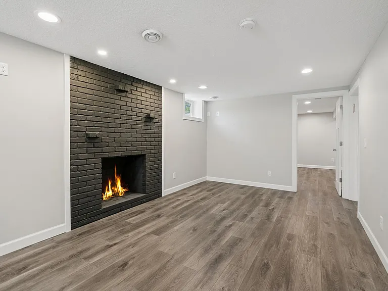 3100 W 55th St — Photo 25