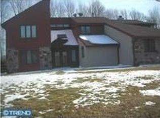 1475 Estate Ln, Southampton, PA 18966