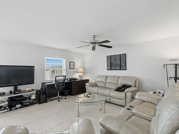 5th image of 3783 Pompano Dr SE #B2