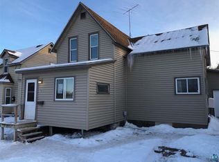 718 4th St E, Ashland, WI 54806