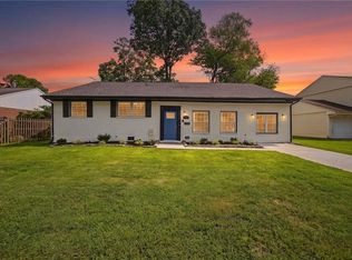 812 Chatsworth Dr, Newport News, VA 23601