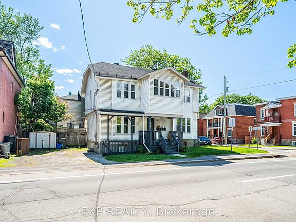 2nd image of 514 Lyon St N
