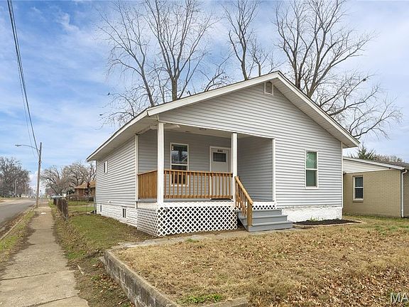 2nd image of 3028 Marshall Ave