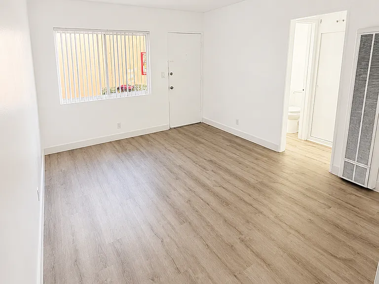 803 Java Ave Inglewood, CA 90301 — Photo 6