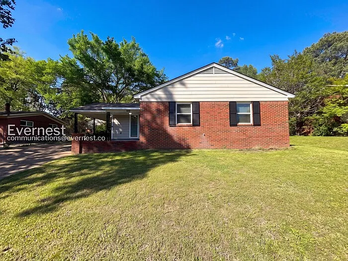 1416 Moss Point Dr — Photo 2
