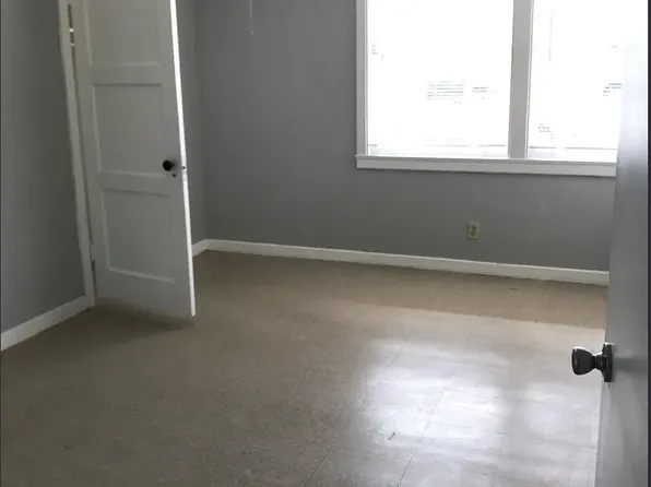 437 S Richmond Rd #A, Ridgecrest, CA 93555