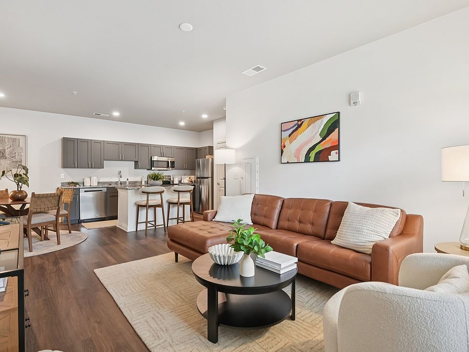 With over 20 layouts to choose from, you can find the perfect amoung of space for your new home at Westgate on Third.