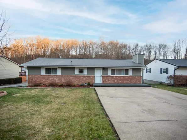 451 Short White Oak Rd, Russell, KY 41169