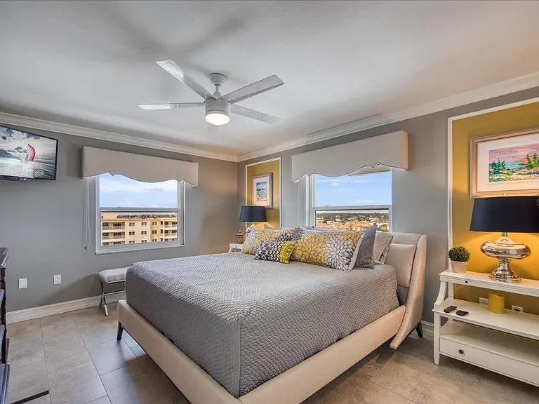 17400 Gulf Blvd #J9 — Photo 36