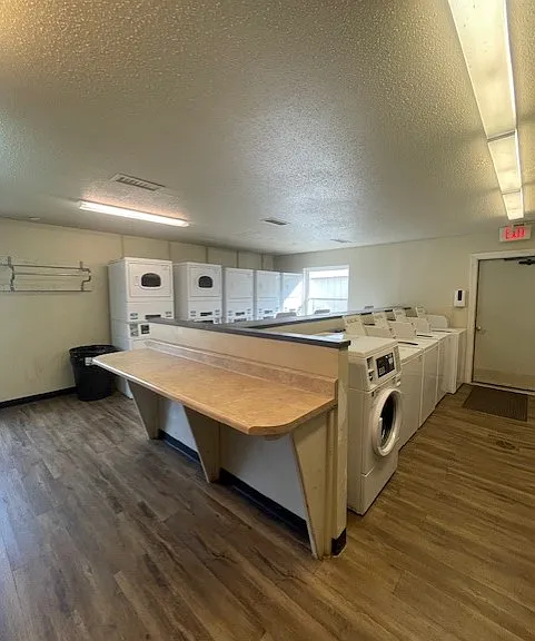 Willow Springs Apartments — Photo 48