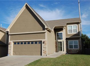 4321 Ironwood Dr, Leavenworth, KS 66048