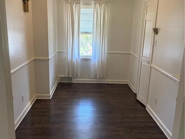 8816 Daniel Boone Rd, Kansas City, MO 64114