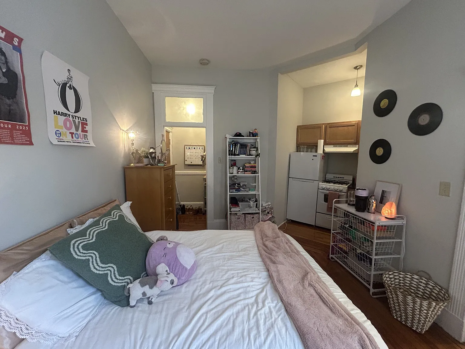 Studio, 1.0 bath, $2,500 — Photo 3