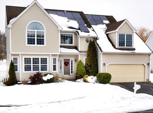 5 Greenview Ter, Middletown, CT 06457