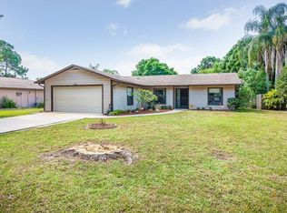 716 Winter Garden Dr, Sarasota, FL 34243