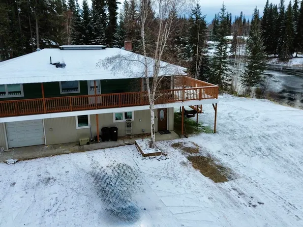 1777 Persinger Dr, North Pole, AK 99705