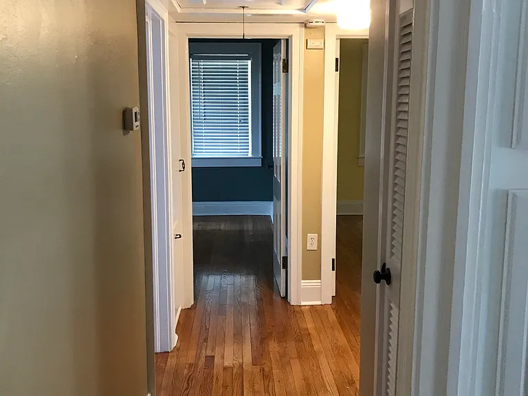 611 Gunter St — Photo 9