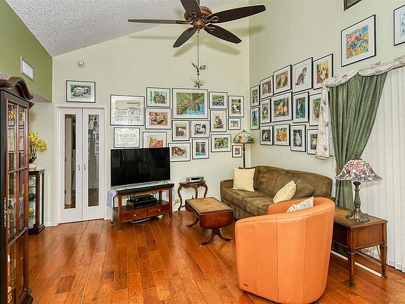4th image of 716 Pine Run Dr #716