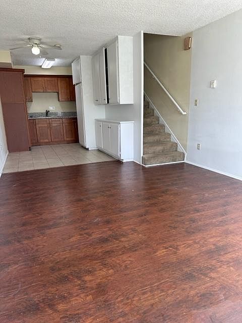 1st image of 11005 Kittridge St APT 106