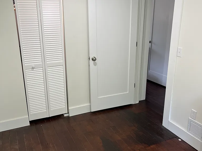 406 Rose St #2 — Photo 9