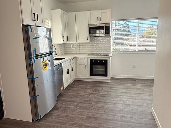 3rd image of 1325 Camino Cristobal
