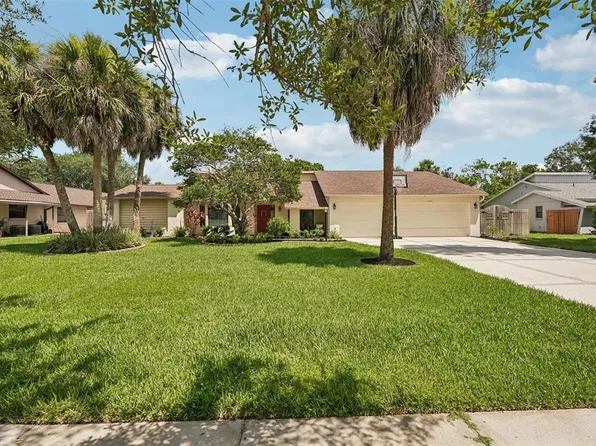 3941 Kingston Dr, Sarasota, FL 34238