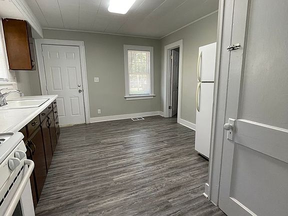 4th image of 1317 S 22nd St