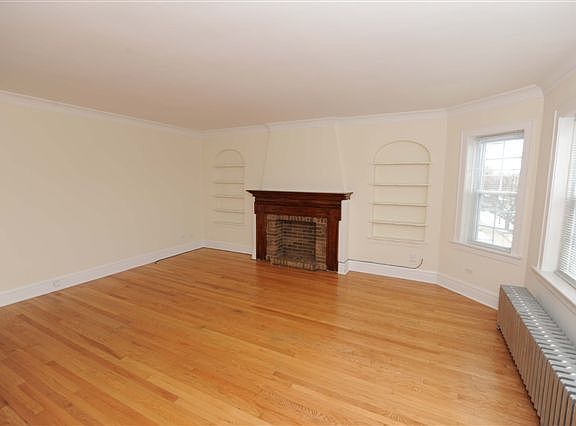 3rd image of 1826 Kenilworth Ave