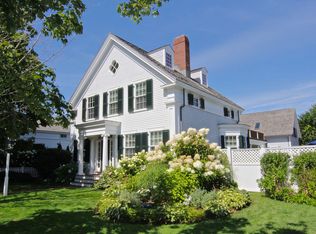 4 Sheriffs Ln, Edgartown, MA 02539