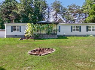 109 Estrine Dr, Candler, NC 28715