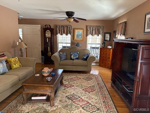 4th image of 58 Hunters Hill Ln